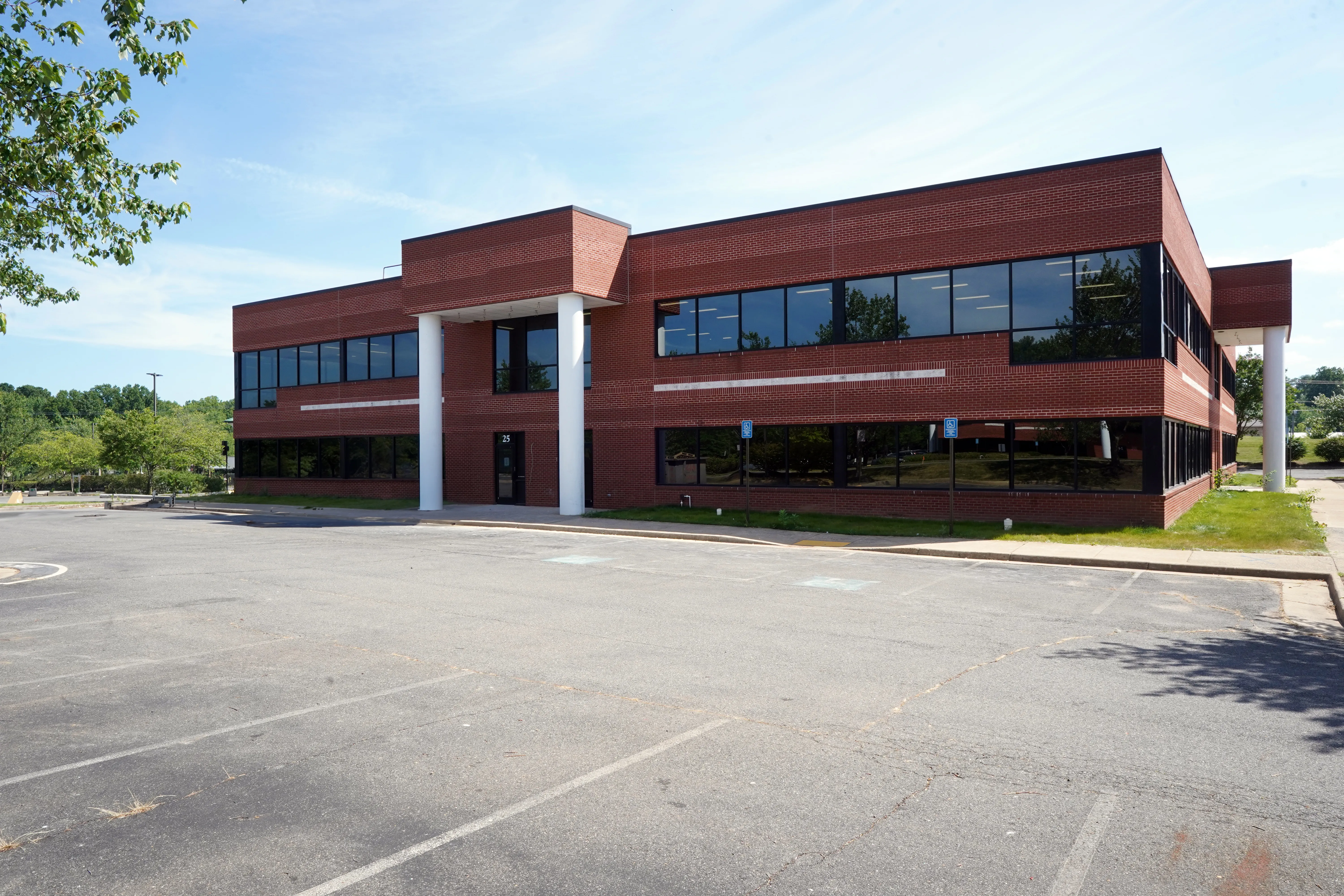 The new Kevin L. Dillard Health Sciences Building at the Stafford County Center